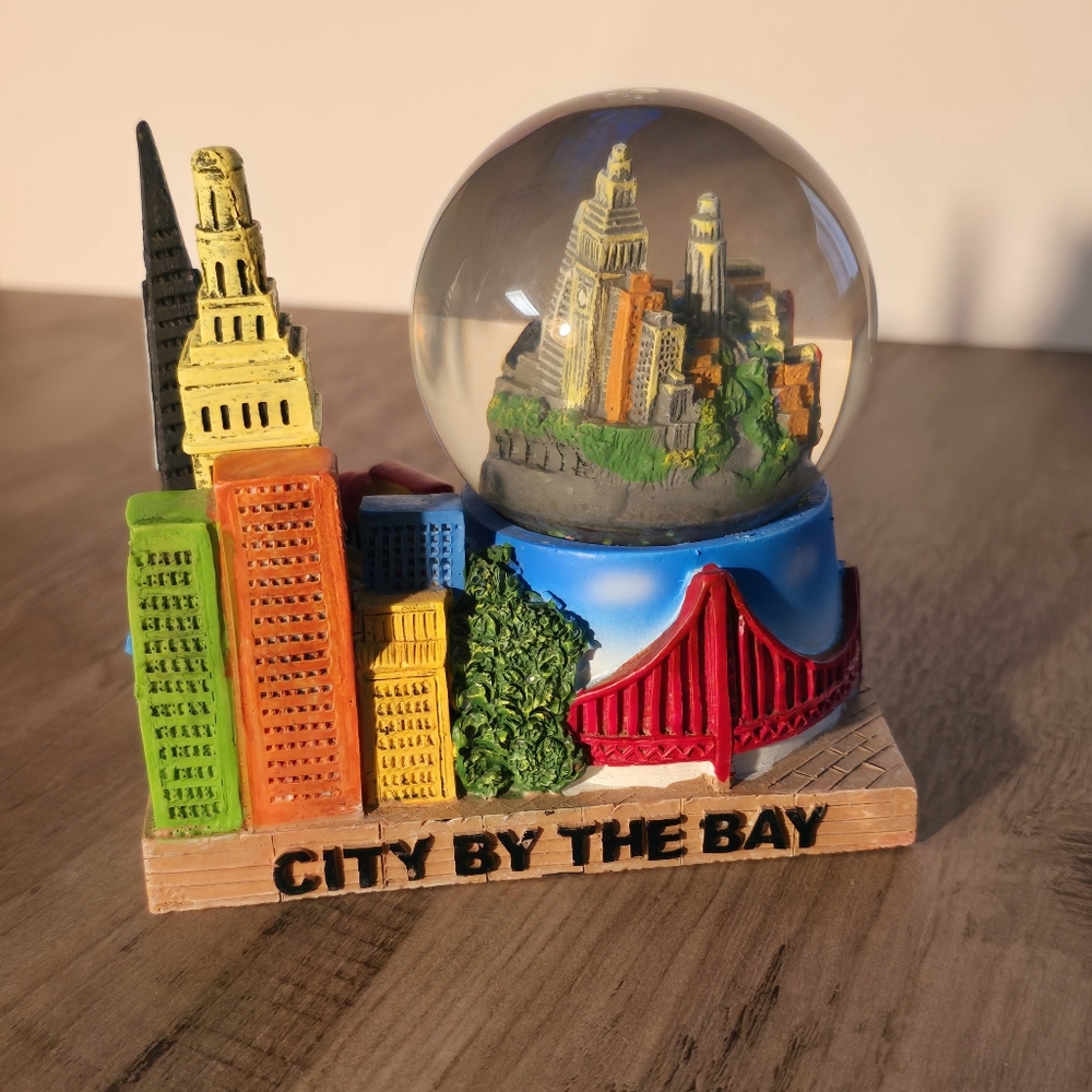 Vintage San Francisco Snow Globe